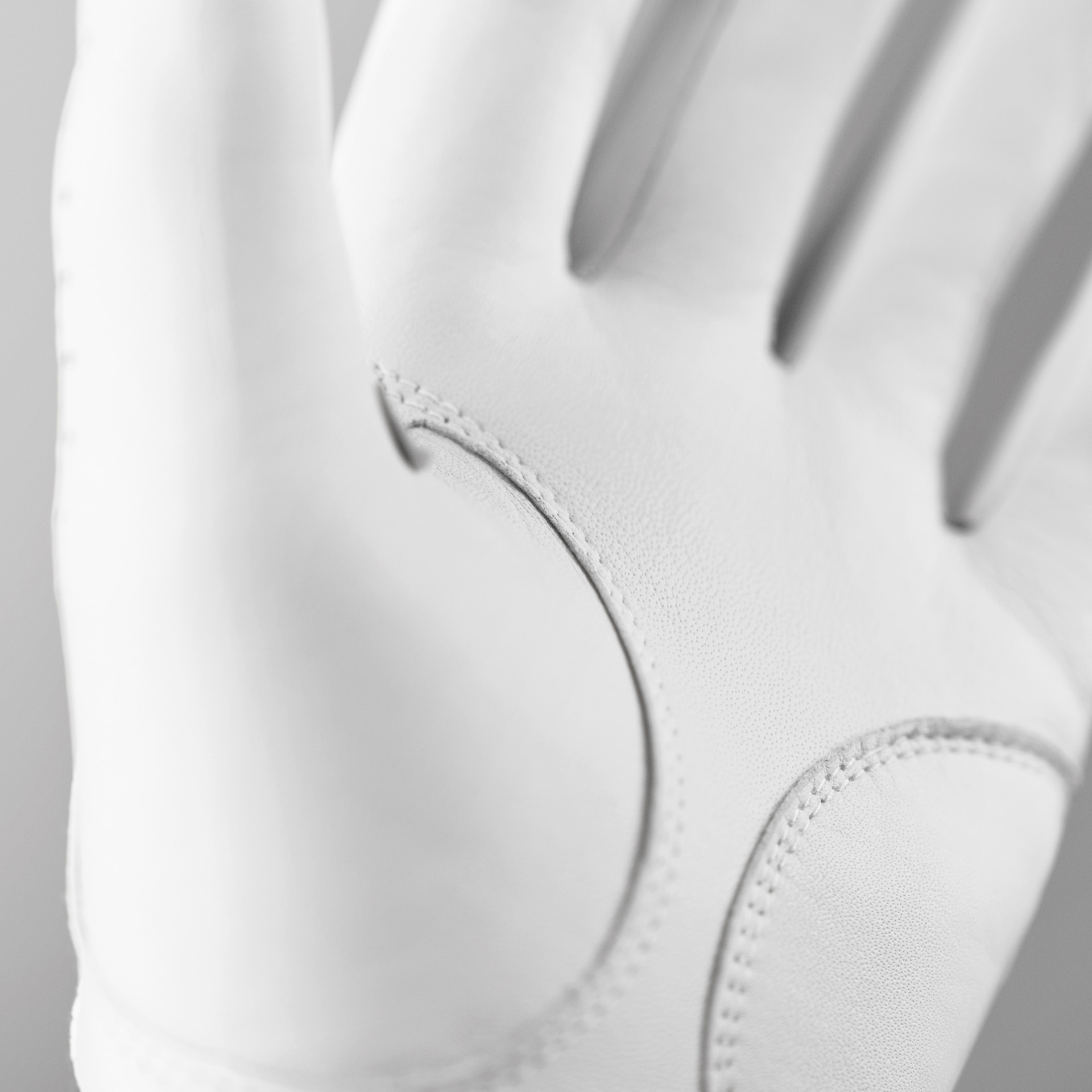 Premium golf glove for the highest requirements - Try it risk-free now - Image 4